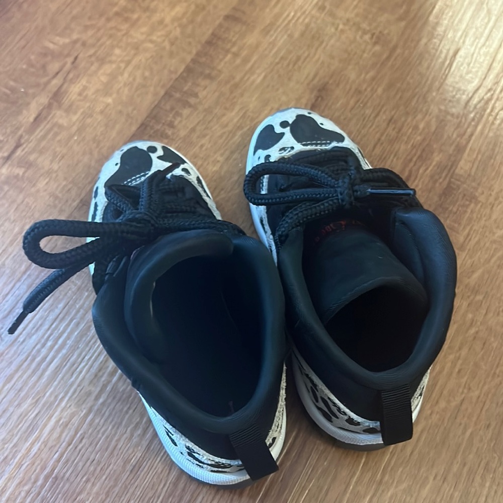 Jordan Retro 11s (TD)